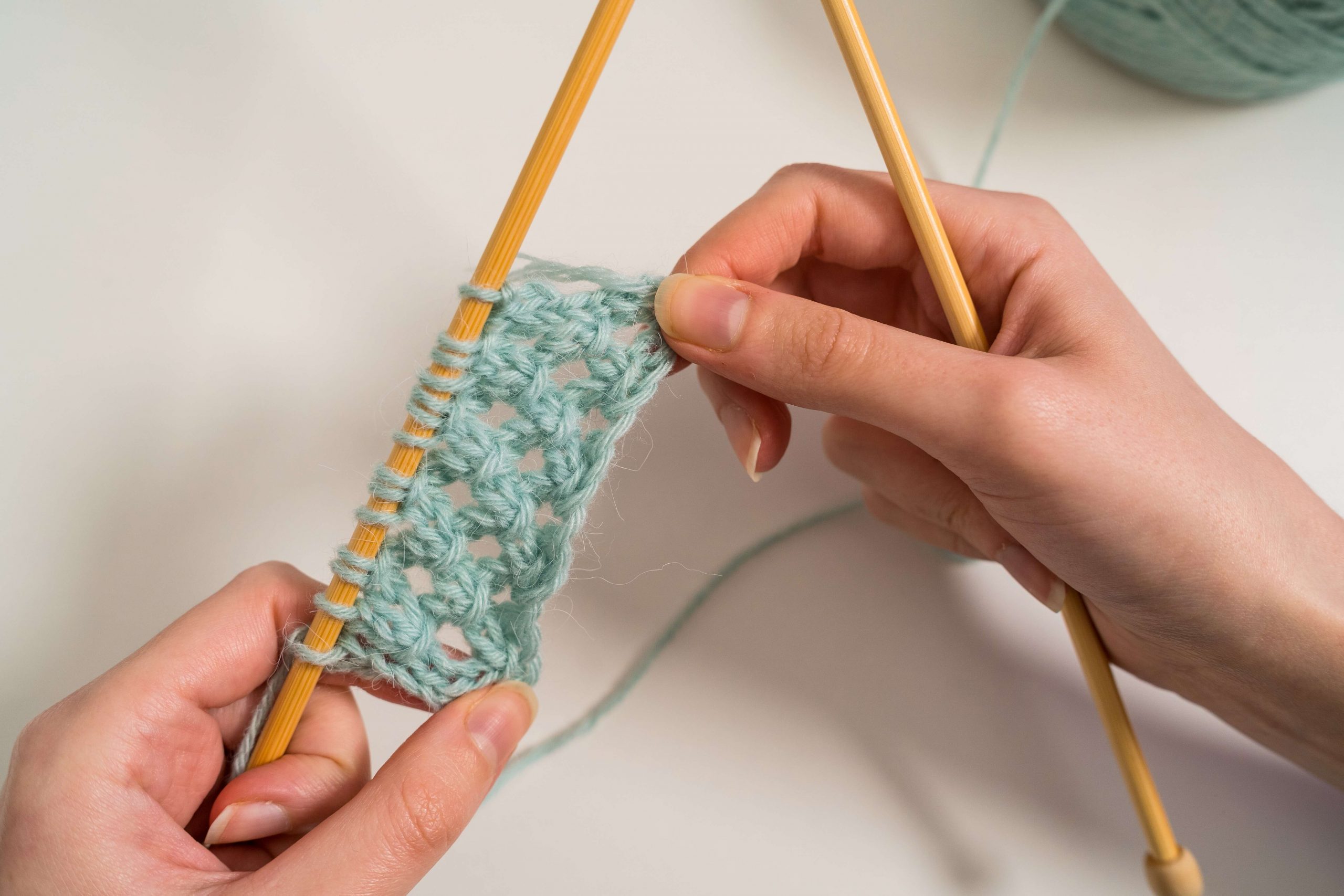 Knitting and crochet: the basic differences