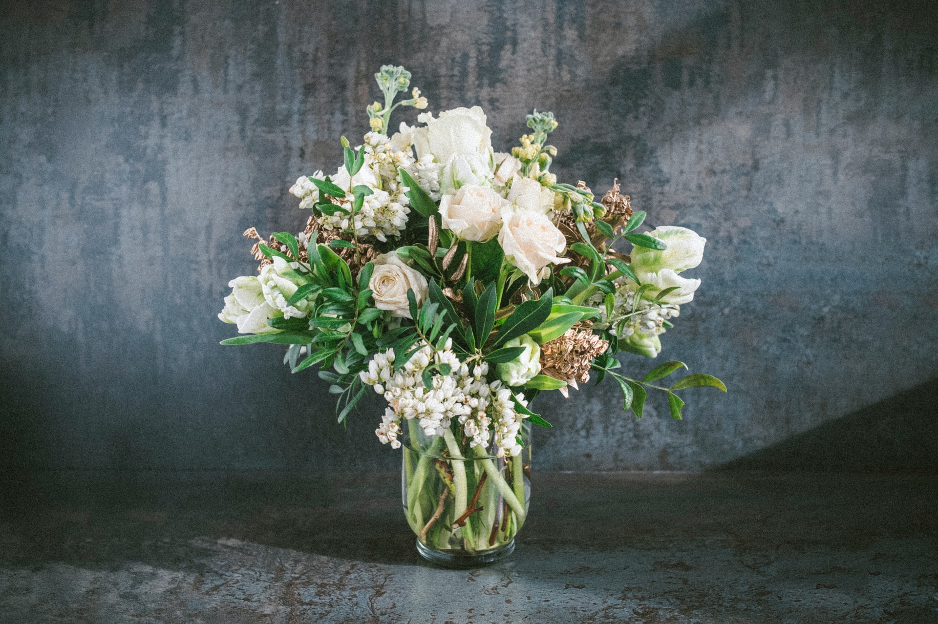 Floristry. What is it and what are its types?